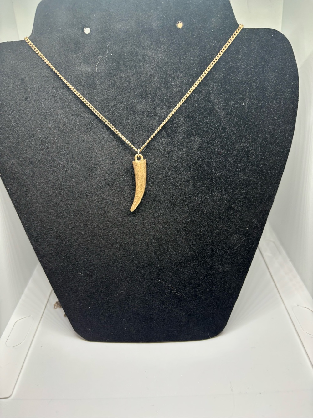 Gold Horn Pendant Necklace
